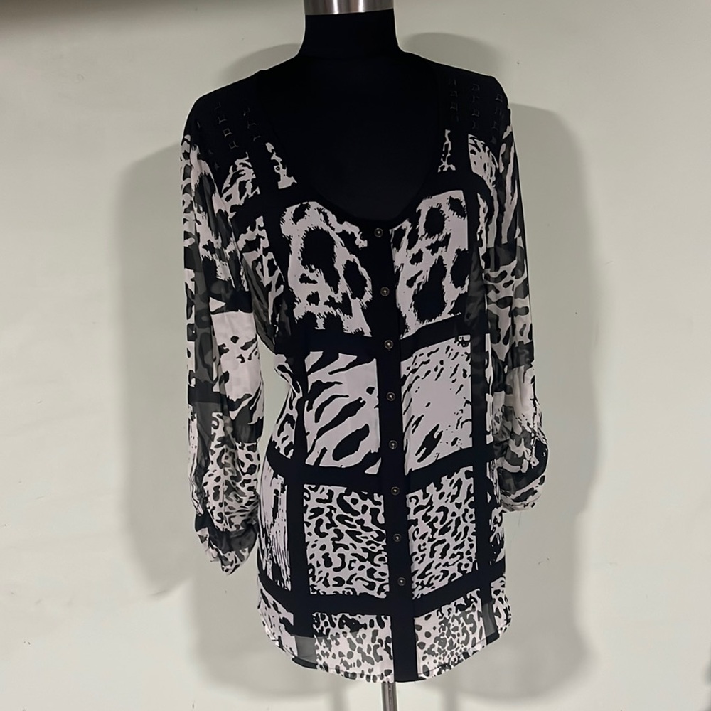 BLK & WHT Sheer Blouse